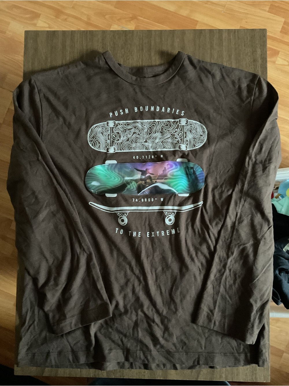 XXL 18 Brown Long-Sleeve Graphic Tee with Skateboard Print